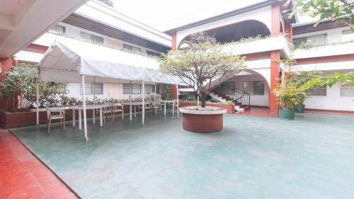 New Manila Hotel | 42 m² Hotel ∙ 2 guests