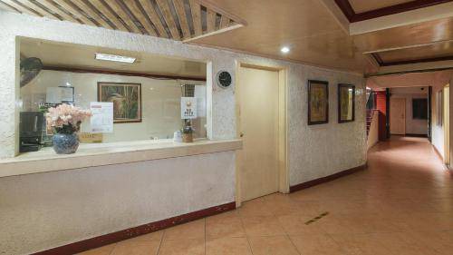 New Manila Hotel | 42 m² Hotel ∙ 2 guests