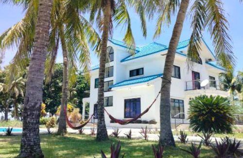 Pagudpud Villa | 432 m² Villa ∙ 4 bedrooms ∙ 24 guests