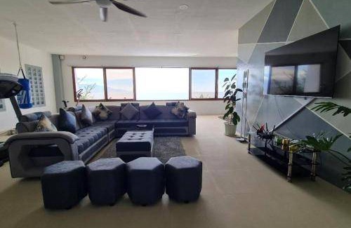 Batangas City Villa | 480 m² Villa ∙ 4 bedrooms ∙ 16 guests