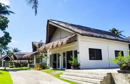 Pagudpud Resort | 50 m² Resort ∙ 3 bedrooms ∙ 21 guests