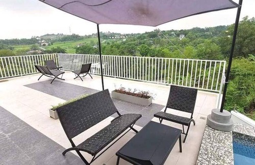Antipolo Villa | 50 m² Villa ∙ 4 bedrooms ∙ 16 guests
