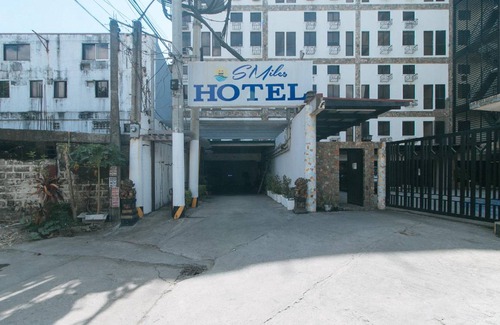 Calamba Hotel | 55 m² Hotel ∙ 2 guests
