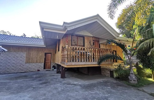 San Fernando House | 560 m² House ∙ 6 bedrooms ∙ 12 guests