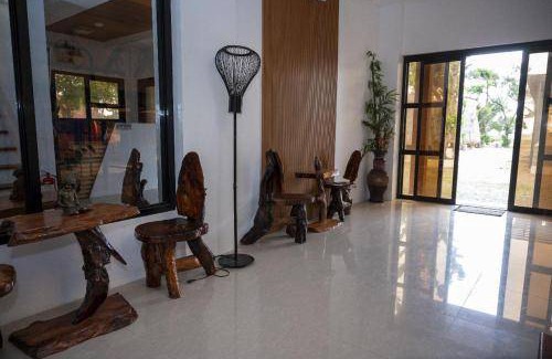 Central Visayas Hotel | 577 m² Hotel ∙ 13 guests