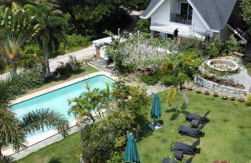 Siquijor Resort | 60 m² Resort ∙ 5 guests