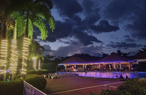Olongapo Resort | 70 m² Resort ∙ 2 bedrooms ∙ 9 guests