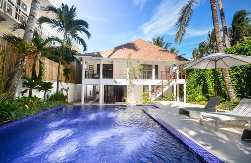 Balabag House | 750 m² Bungalow ∙ 5 bedrooms ∙ 10 guests