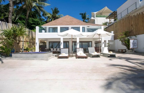 Balabag House | 750 m² Bungalow ∙ 5 bedrooms ∙ 10 guests