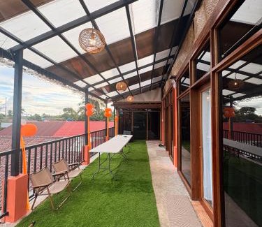 Catangnan Hostel | 8-Bed Mixed Dorm, Surf & Social Hostel Siargao