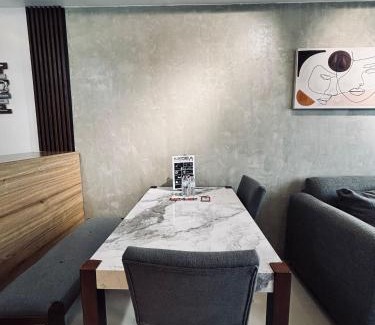 Mandurriao House | A Smooth Cozy City Loft