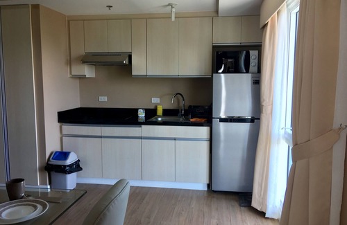Poblacion District Condo | Abreeza Place Tower, 1-bdrm Condo with Broadband Wifi