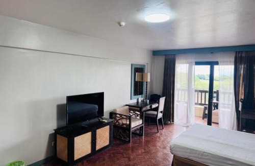 Yapak Apartment | Alta Vista De Boracay F205