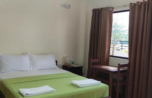 Moalboal Hostel | ALTHEA BIRDS NEST INN