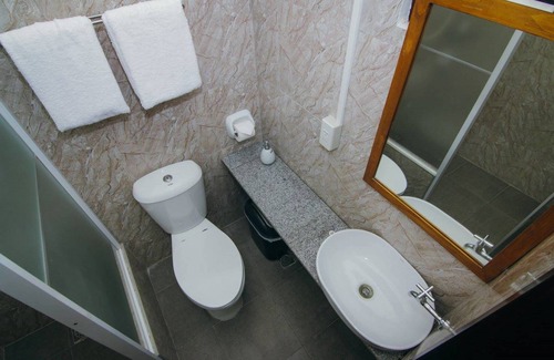 Lapu-Lapu Bed & Breakfast | Amaris Bed & Breakfast