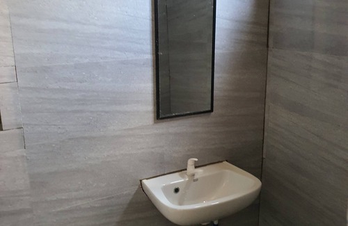 Lapu-Lapu Hotel | AOSMECPoolCamp Hotel
