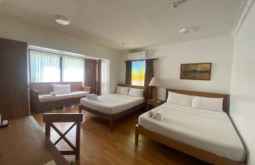 Anilao Apartment | Apartment ∙ 2 bedrooms ∙ 8 guests