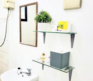 San Fernando Hostel | B Guest House Room Rentals