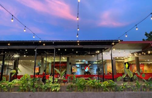 Puerto Princesa City Centre Hotel | Balay Inato Pension