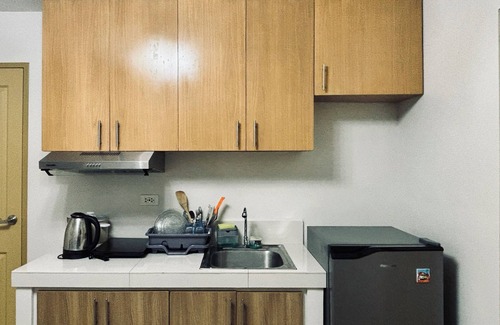 Mandurriao Apartment | Barkada Getaway Near Esplanade