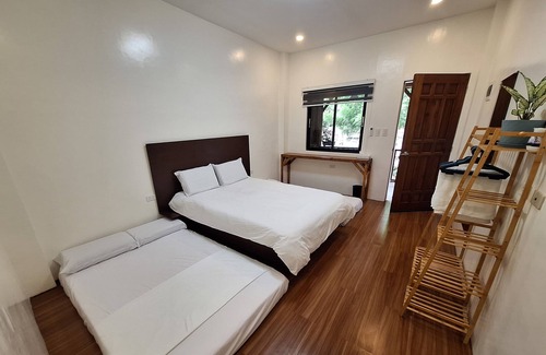Santa Fe House | Basilia Guest House - Tranquil Bedroom with own Bathroom