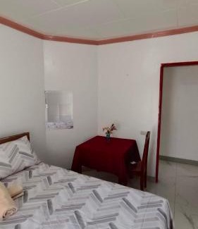 Dauis Hostel | Bella's Bed & Breakfast