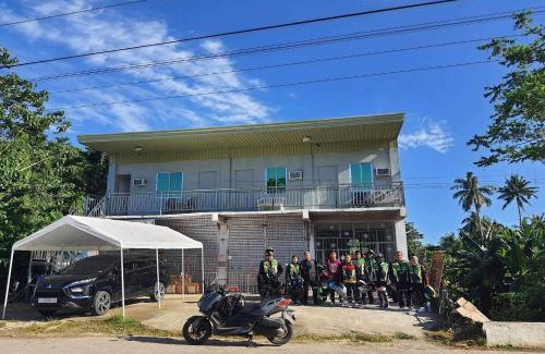 Dauis House | Bohol Transient Lruy near Panglao