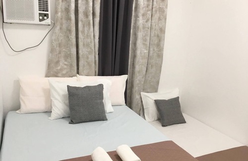 Bolinao Hostel | Bolinao Transient House (Room+Wifi+ Bed & Breakfast)