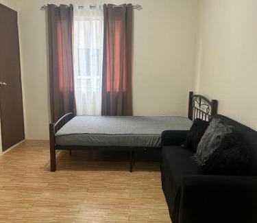 San Dionisio Bed & Breakfast | BRIA FLATS LAS PINAS