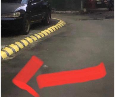 Quezon City House | Budget Staycation JOHNFONZ Building Aircondition Room