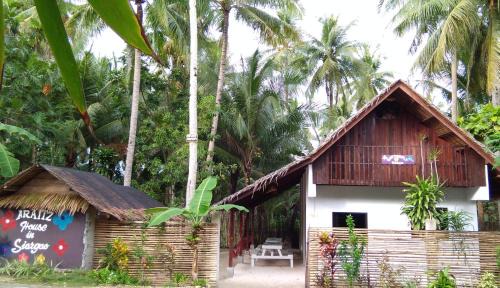 Catangnan House | BUTTERFLY HOUSE, Libertad, General Luna, Siargao, Filipinas