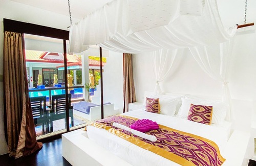 Puerto Princesa City Centre Hotel | Carpe Diem Villas & Resort Dive & Stay resort