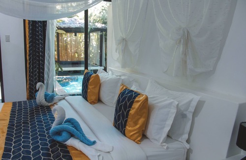 Puerto Princesa City Centre Hotel | Carpe Diem Villas & Resort Dive & Stay resort