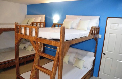 Lucap Hostel | Casa Del Camba Hotel and Restaurant near Hundred Islands