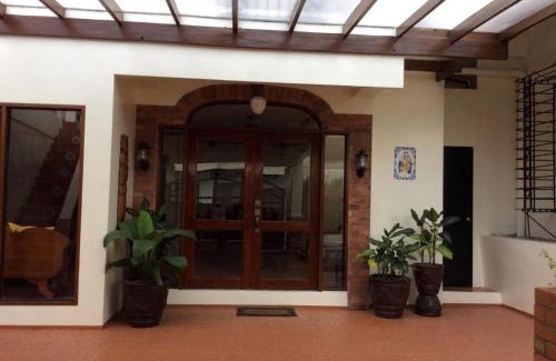 Legazpi Bed & Breakfast | Casa Roces