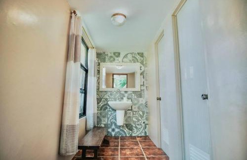 Catmon House | Castle Shore