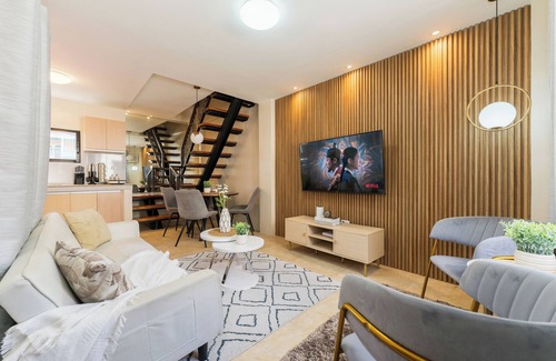 Cebu House | Central Cebu 3-Bedroom Entire House with Fast WiFi, AC, Washer and Free Parking
