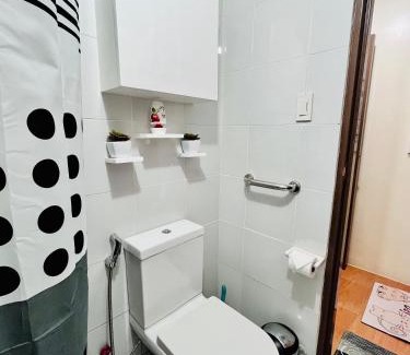 Cagayan de Oro Apartment | CK Haven Hot Shower WiFi Smart TV Outdoor Garden