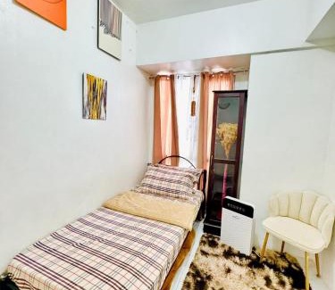 Santa Cruz Apartment | Condo in Manila