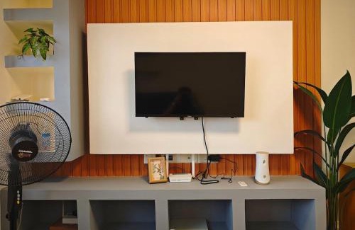 Alabang Apartment | Condo Unit, 2 Beds, Wi-fi, Free Amenities