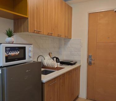 Alabang Apartment | Condo Unit, 2 Beds, Wi-fi, Free Amenities
