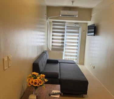 Iloilo Apartment | Cozy 1 bedroom with balcony