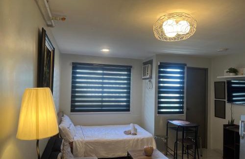 Balibago Apartment | Cozy Boo Staycation near Enchanted kingdom by Dynel