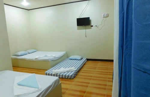 General Luna House | CUADRO INN