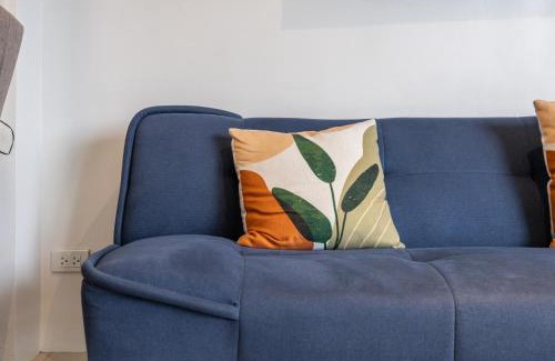 Maribago Apartment | Dominiks Comfort and silent Studio Tambuli Balcony Pool Mactan Ocean View High Floor