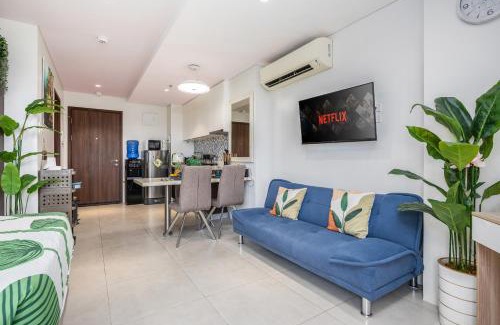 Maribago Apartment | Dominiks Comfort and silent Studio Tambuli Balcony Pool Mactan Ocean View High Floor