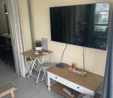 Santa Cruz Apartment | Donttell