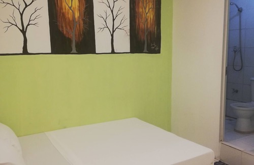 Paco Hostel | Dormitels.ph Ermita