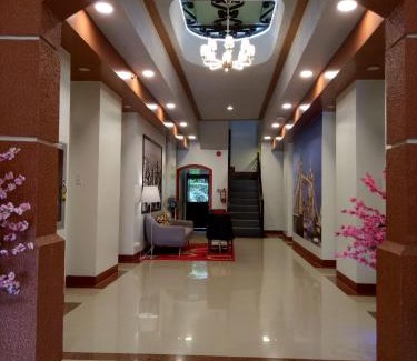 Pili Hotel | Elizabeth Hotel - Naga