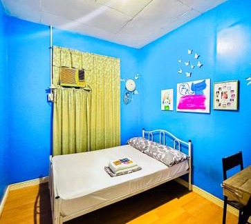 Polomolok House | Feel at Home Polomolok H&C Shower Netflix 300mbps